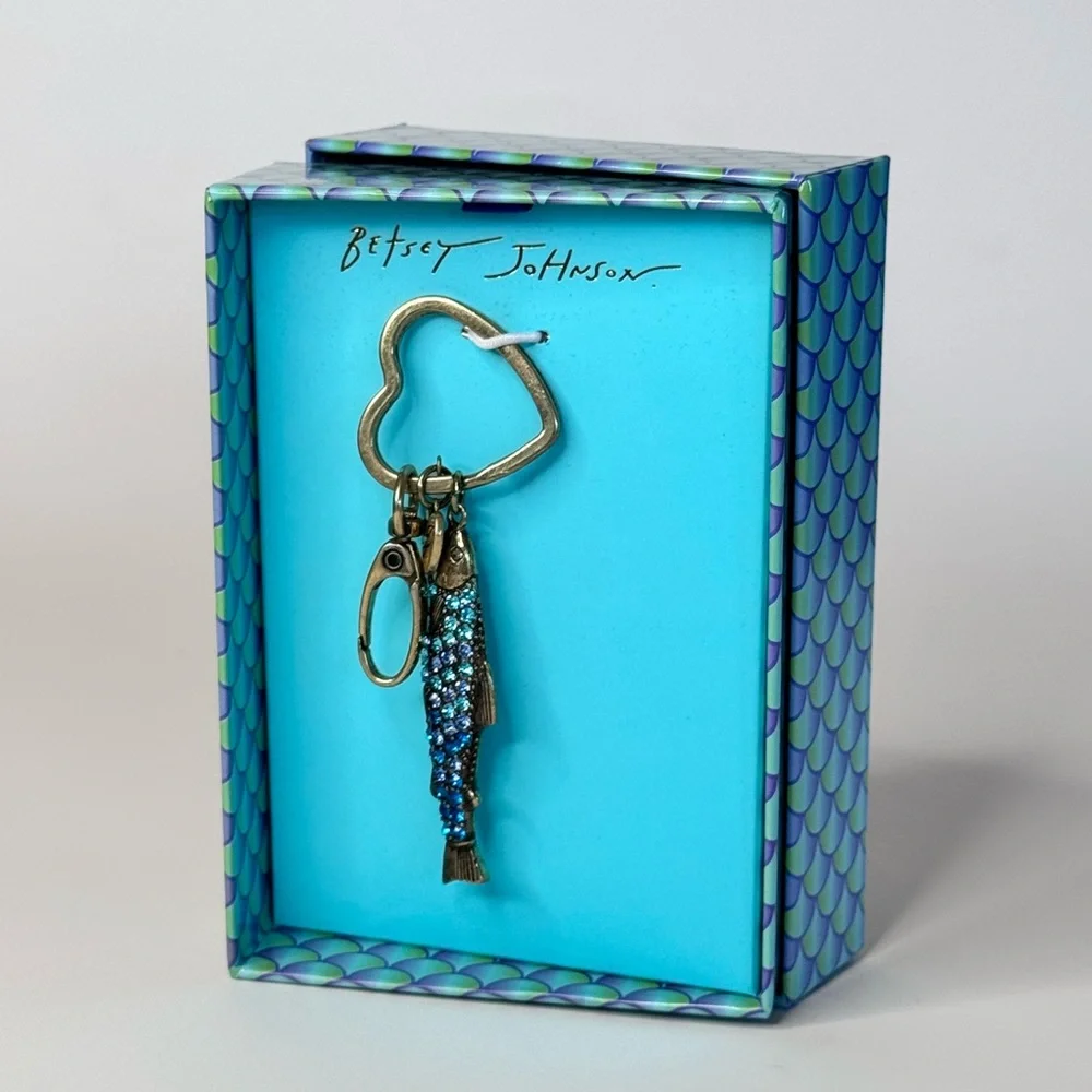 NWT Betsy Johnson Crystal Sardine Fish Key Fob Bag Charm
